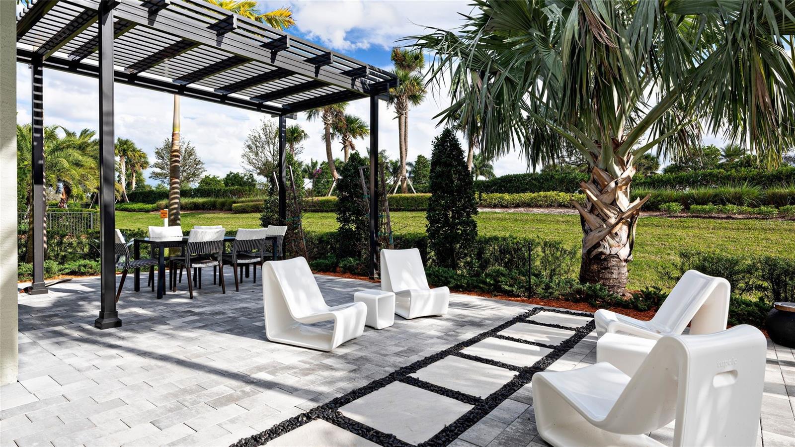 435 VERONA WAY, LADY LAKE, FL, 32159