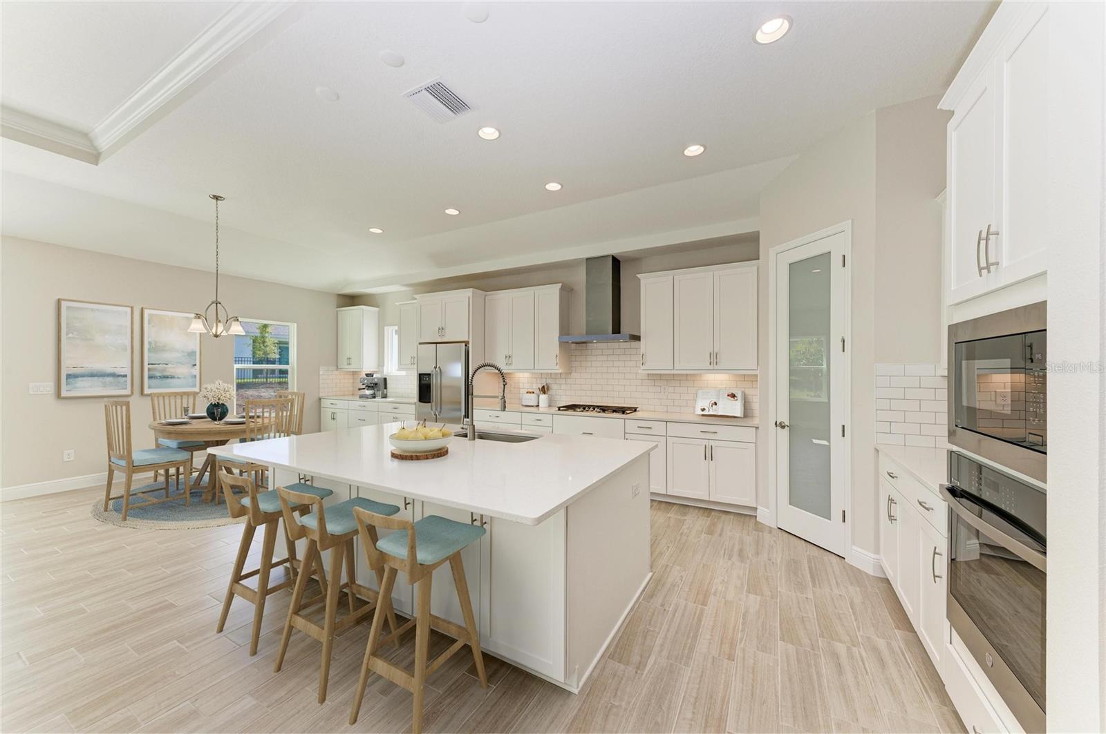 6139 GOLDEN BEACH DR, APOLLO BEACH, FL, 33572