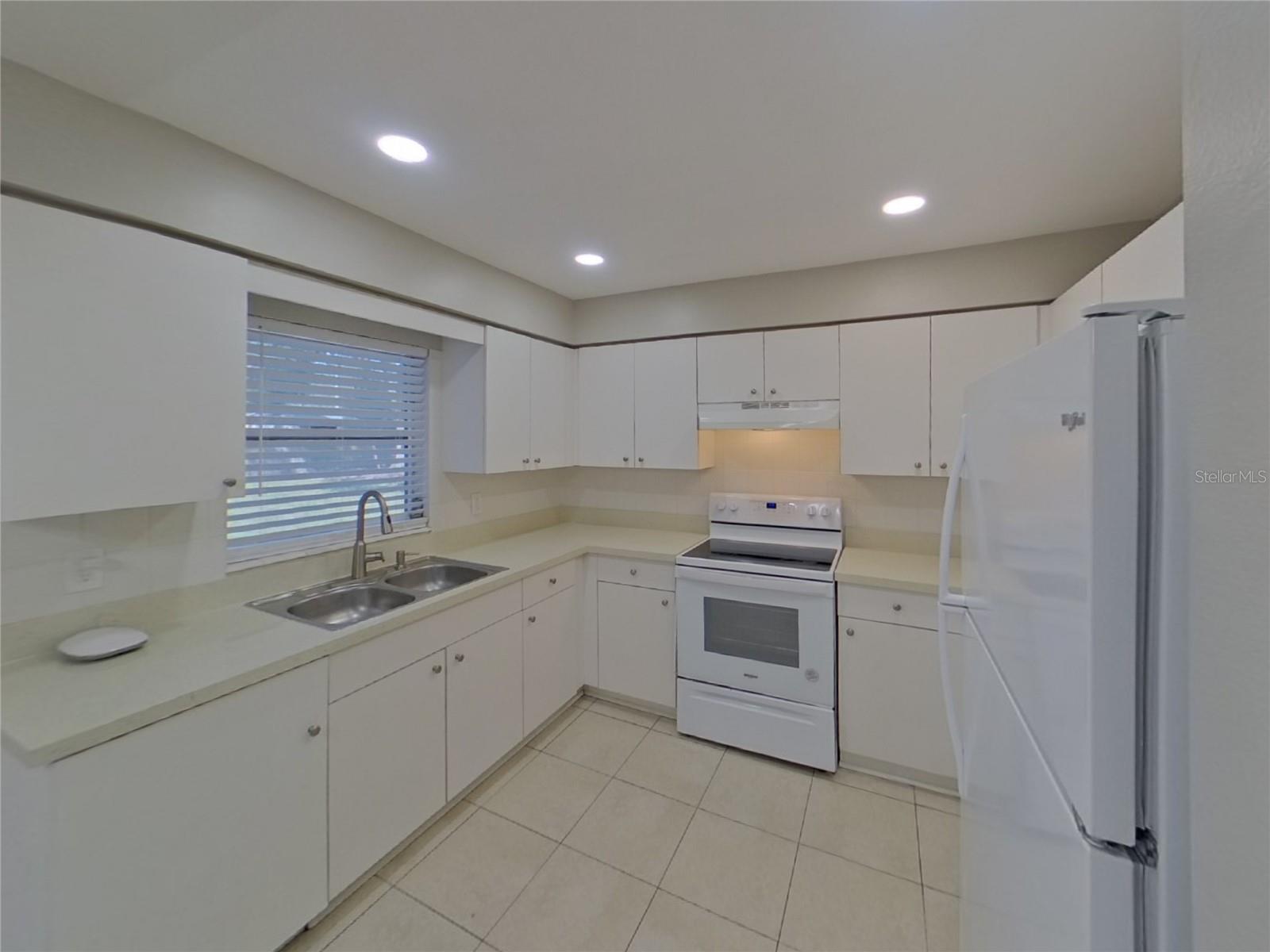 LAND LACKEY ESTATES UNIT 2, TAMPA, FL, 33616