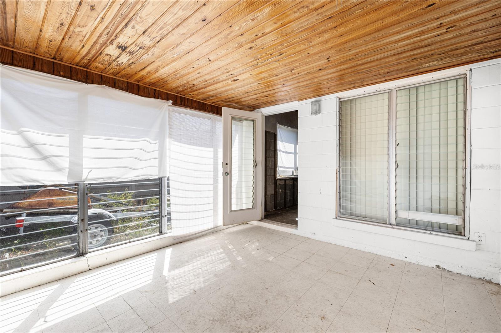 17611 1ST ST E, REDINGTON SHORES, FL, 33708