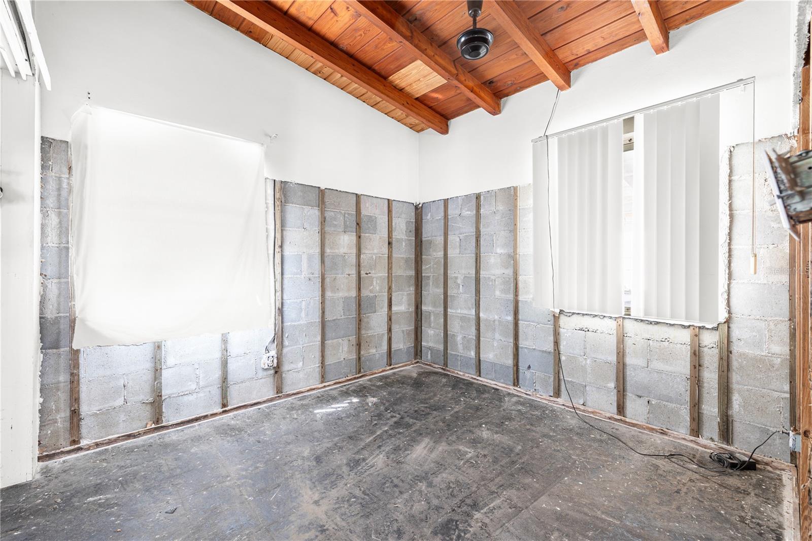 17611 1ST ST E, REDINGTON SHORES, FL, 33708