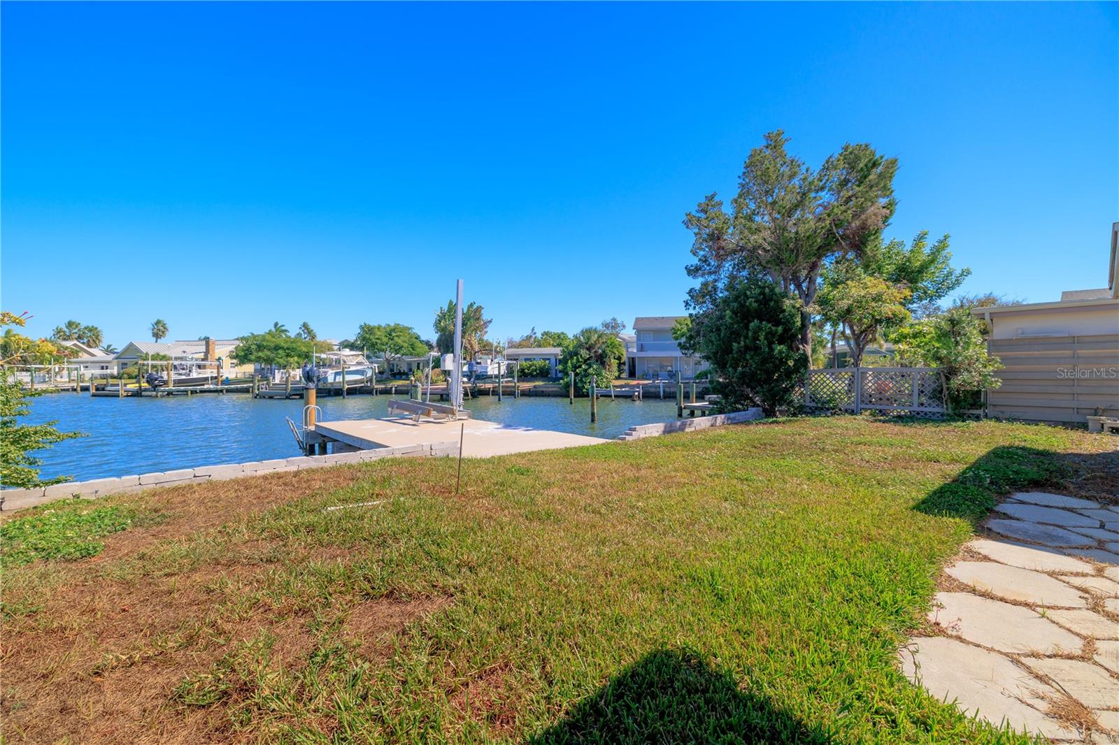 17611 1ST ST E, REDINGTON SHORES, FL, 33708