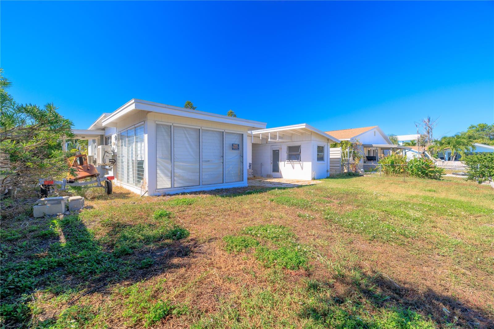 17611 1ST ST E, REDINGTON SHORES, FL, 33708