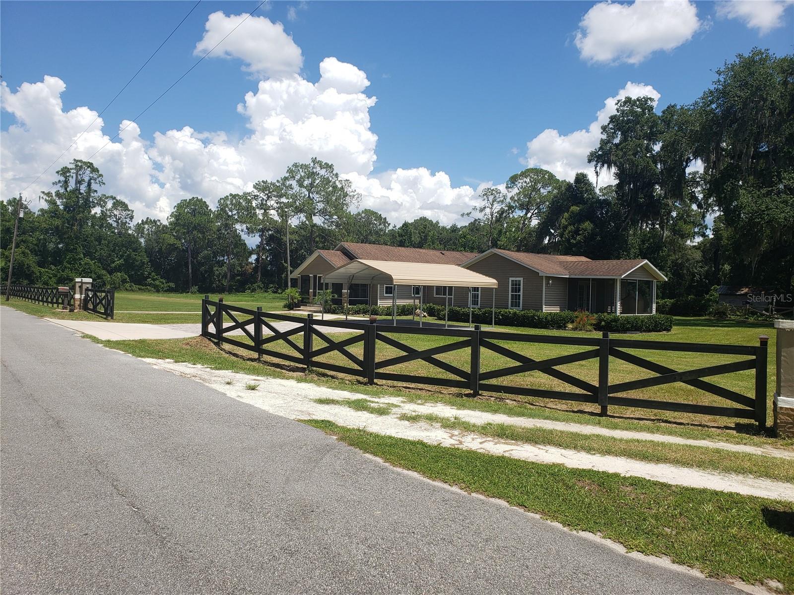2697 CR 774, WEBSTER, FL, 33597