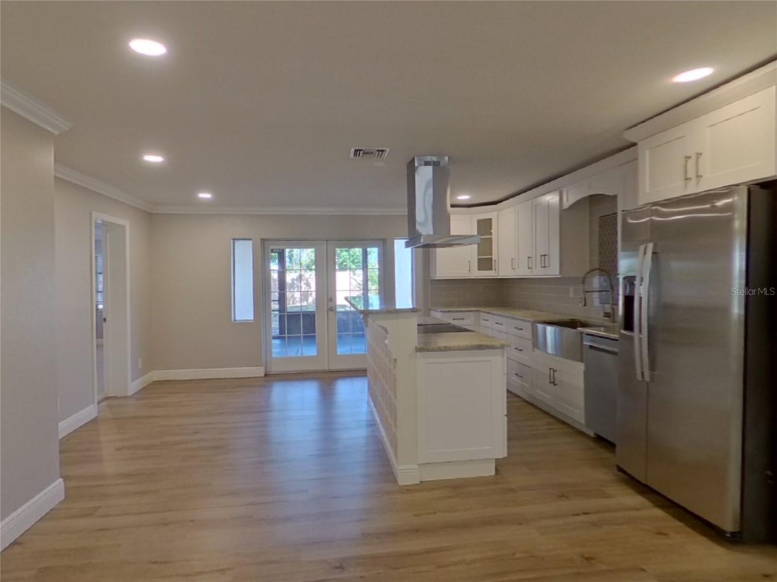 FRAZE ACRES, ST PETERSBURG, FL, 33709