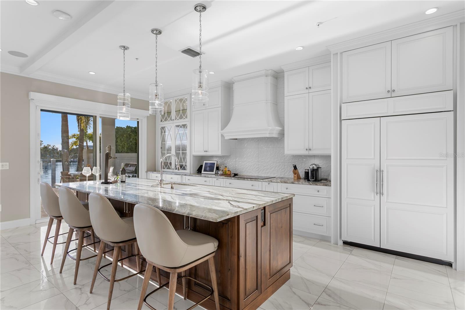 TB8445715 Property Photo