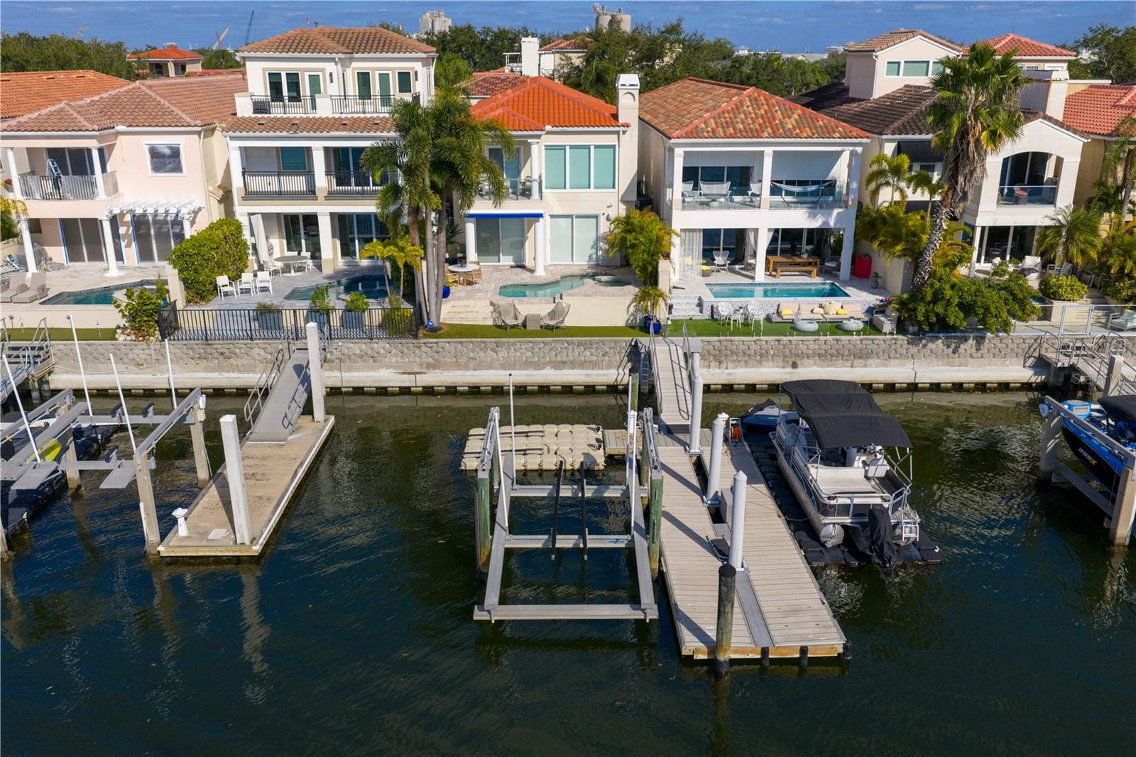 TB8445715 Property Photo