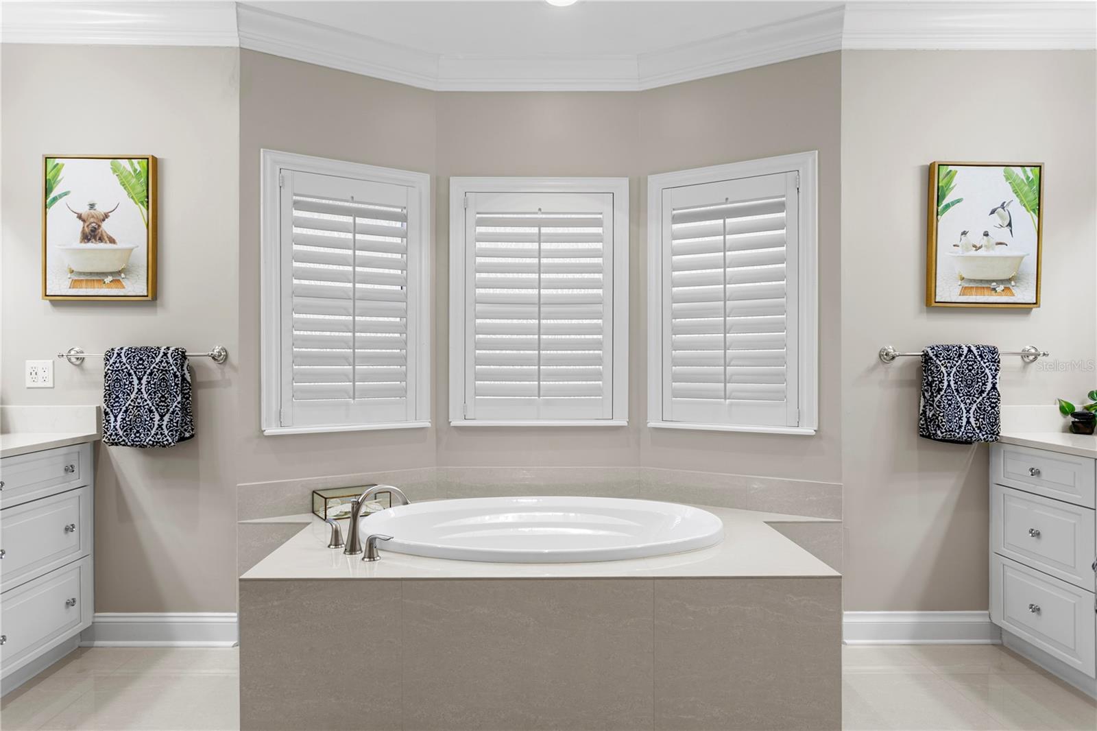 TB8445715 Property Photo