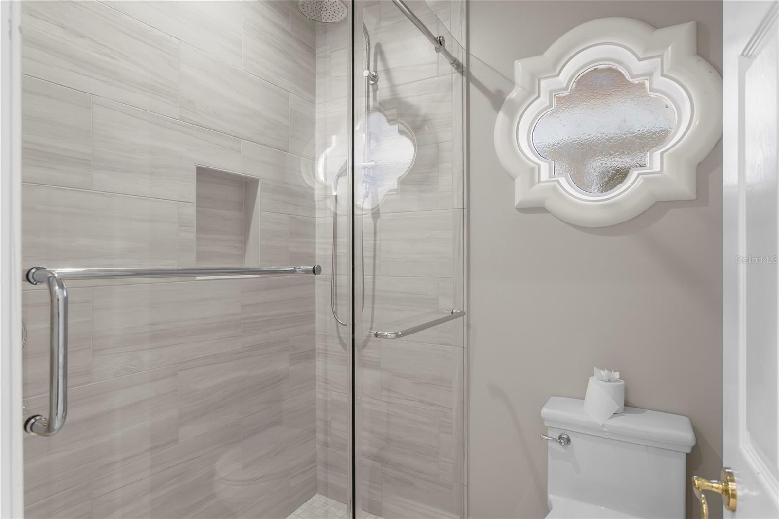 TB8445715 Property Photo