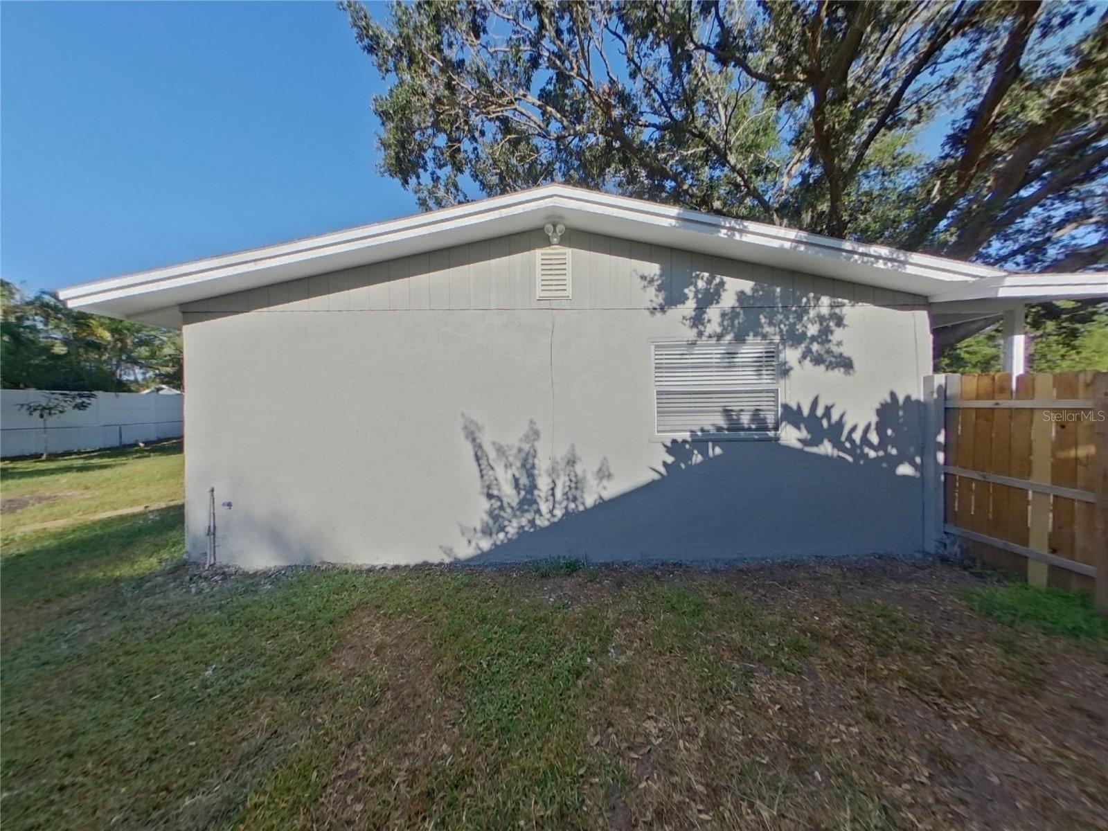 LAKE SARASOTA, SARASOTA, FL, 34241