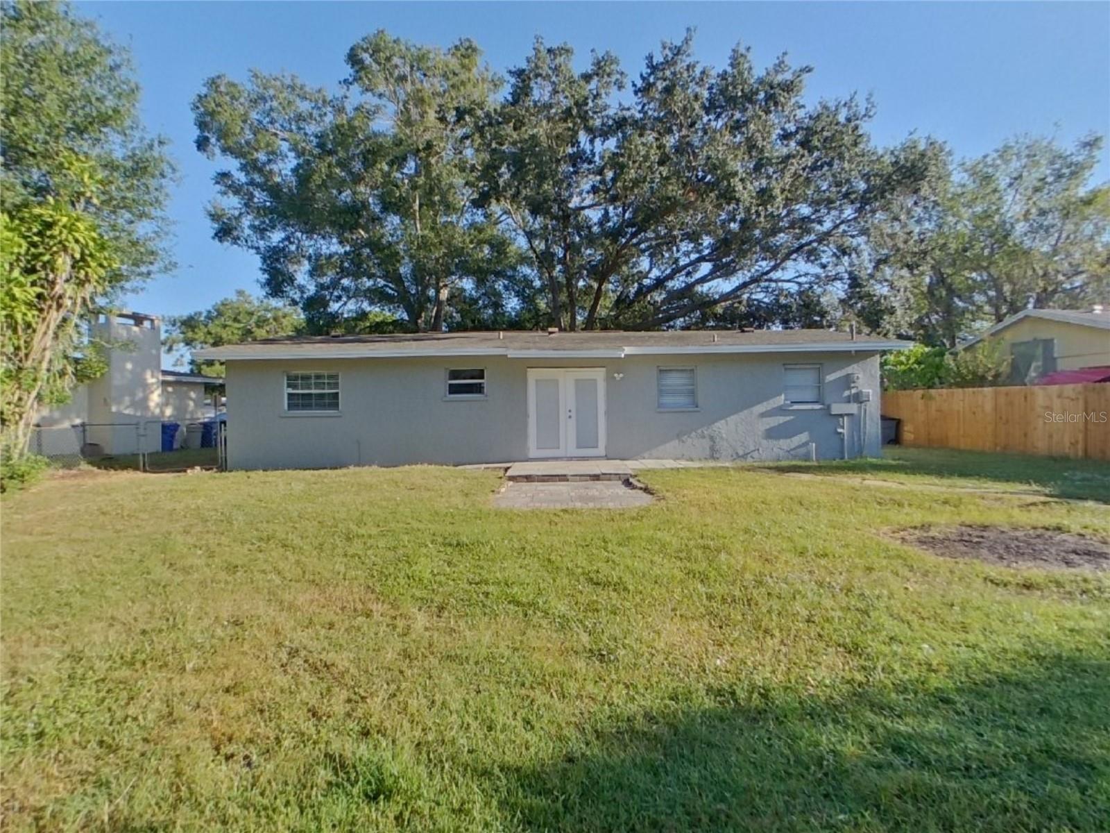 LAKE SARASOTA, SARASOTA, FL, 34241