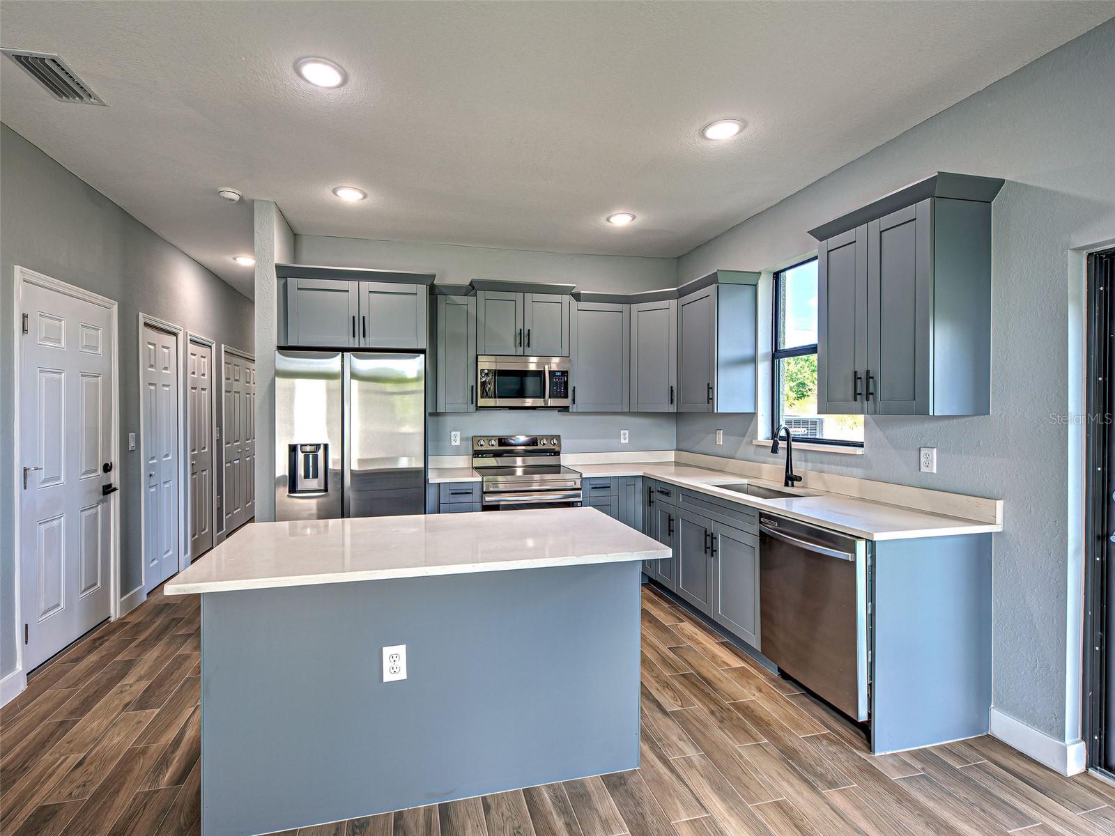 11240-42 KIMBERLY AVE, ENGLEWOOD, FL, 34224