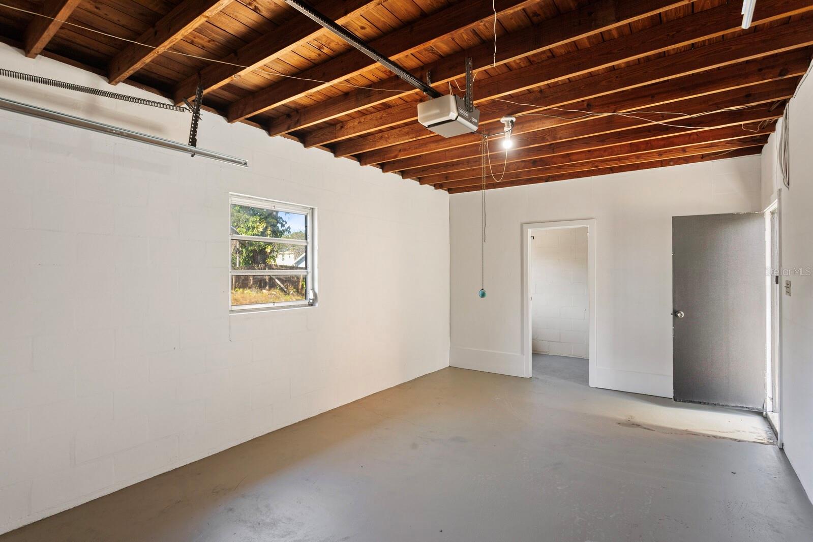 2723 N RIDGEWOOD AVE, TAMPA, FL, 33602