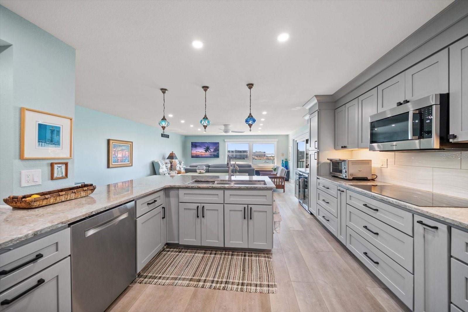 200 DOLPHIN PT #301, CLEARWATER BEACH, FL, 33767