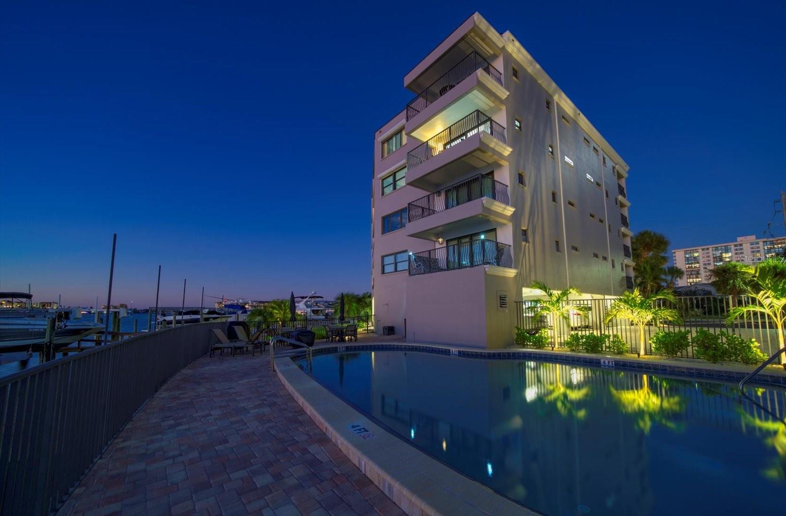 200 DOLPHIN PT #301, CLEARWATER BEACH, FL, 33767