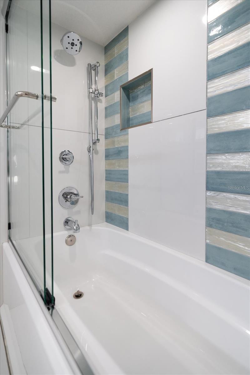 200 DOLPHIN PT #301, CLEARWATER BEACH, FL, 33767