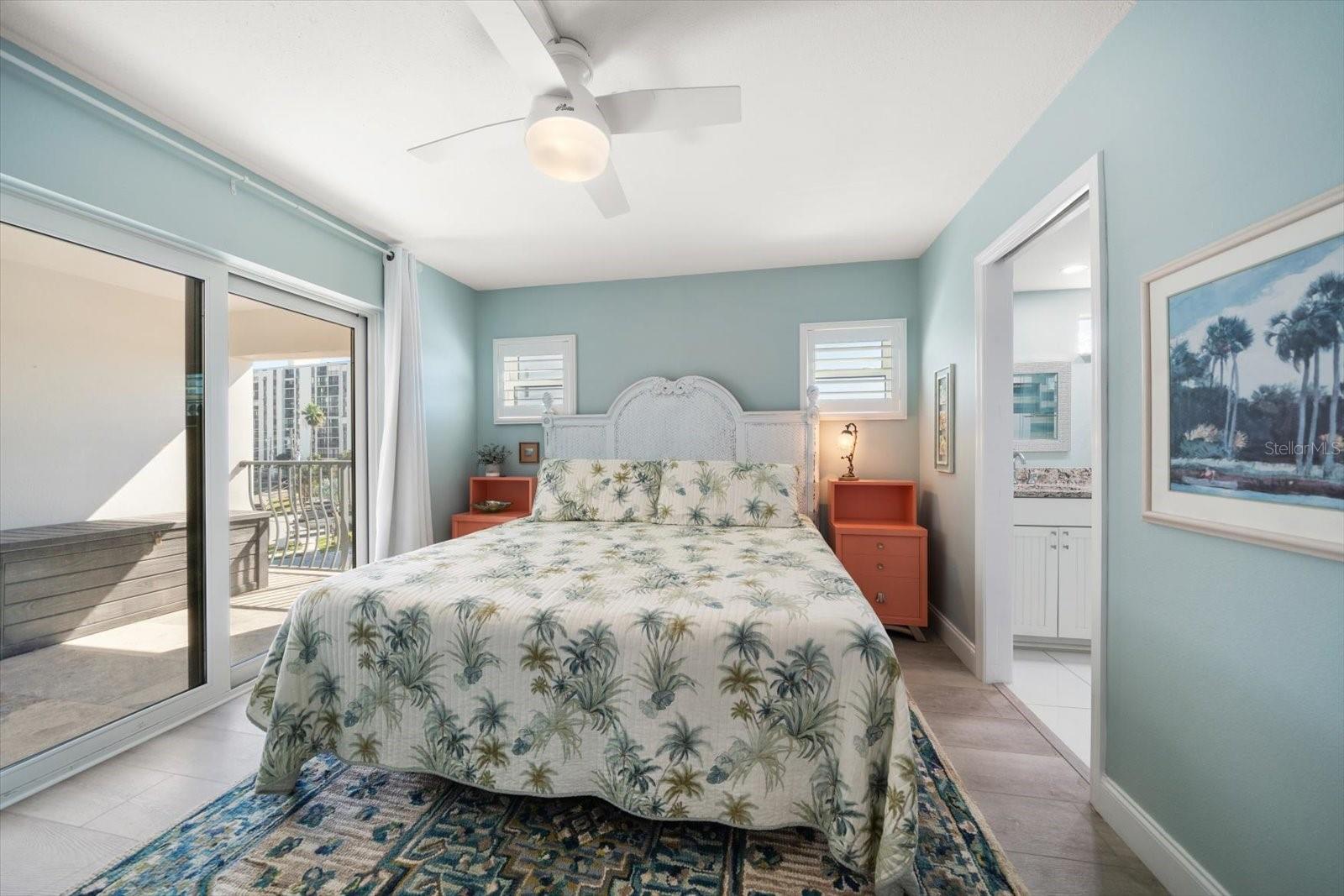 200 DOLPHIN PT #301, CLEARWATER BEACH, FL, 33767