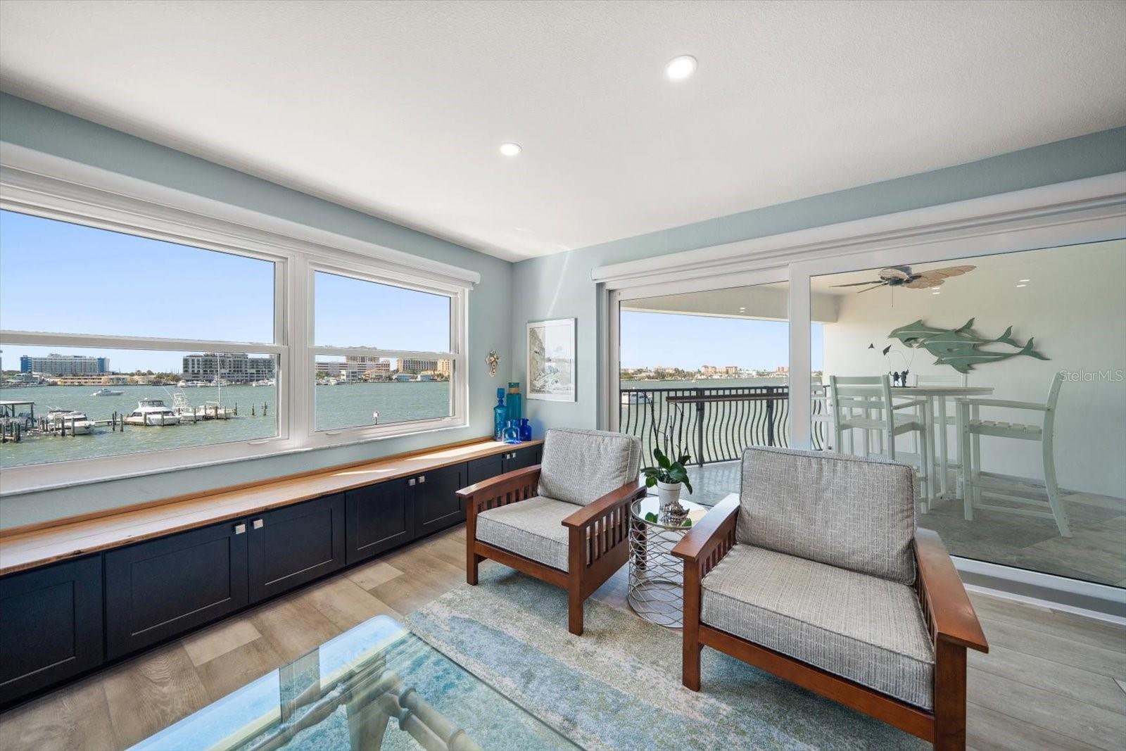 200 DOLPHIN PT #301, CLEARWATER BEACH, FL, 33767