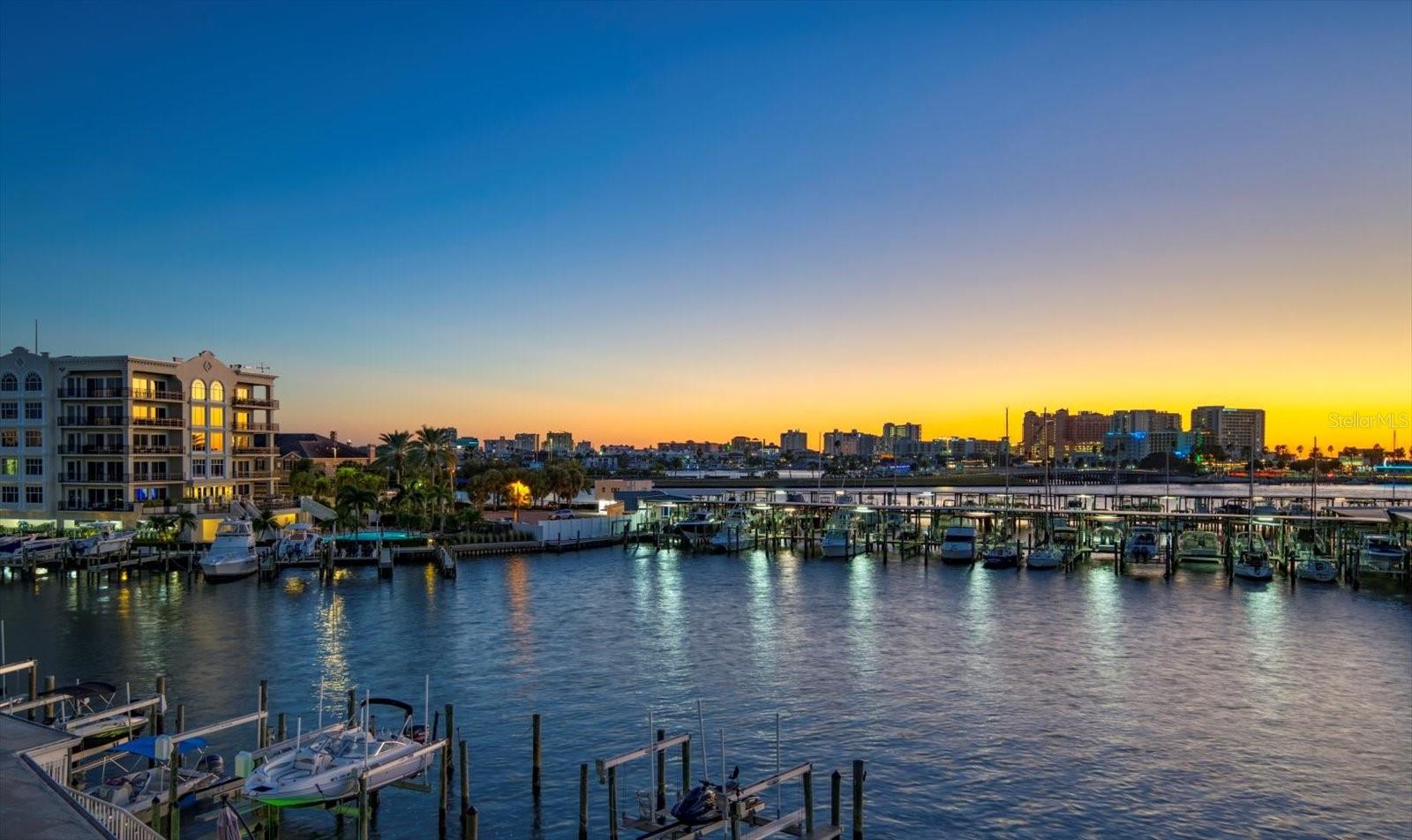 200 DOLPHIN PT #301, CLEARWATER BEACH, FL, 33767