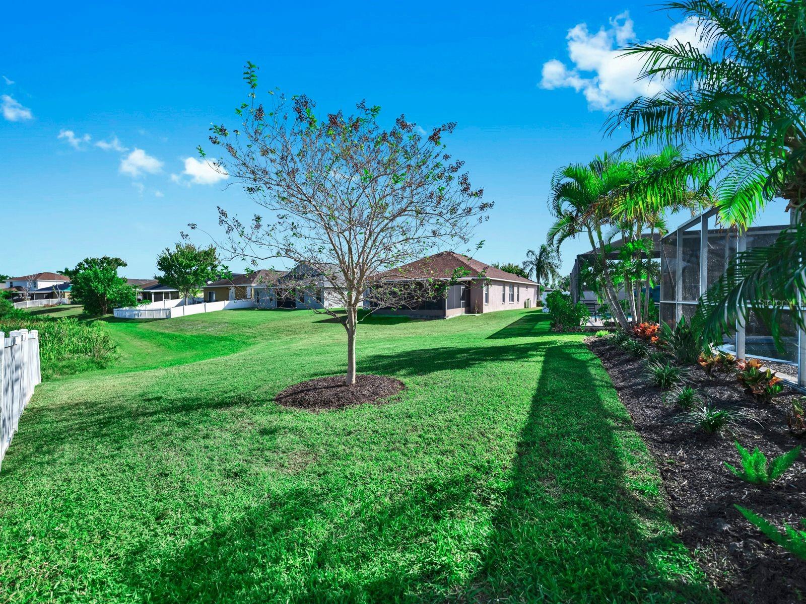 302 YORK DALE DR, RUSKIN, FL, 33570