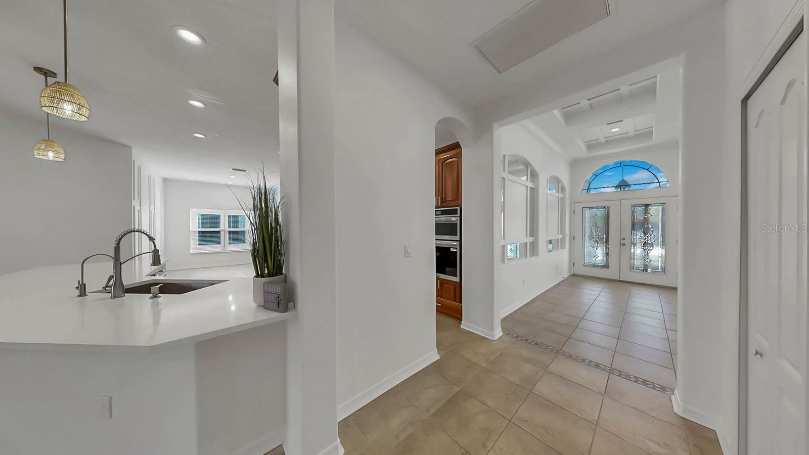 302 YORK DALE DR, RUSKIN, FL, 33570