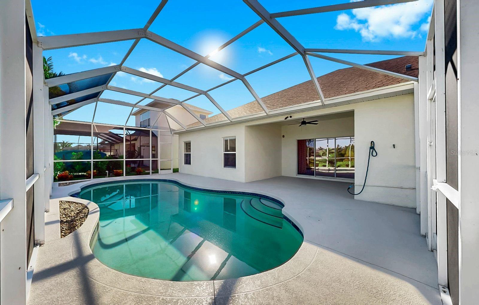 302 YORK DALE DR, RUSKIN, FL, 33570