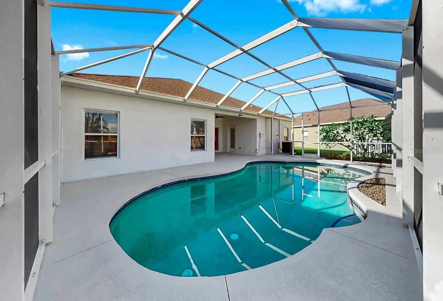 302 YORK DALE DR, RUSKIN, FL, 33570