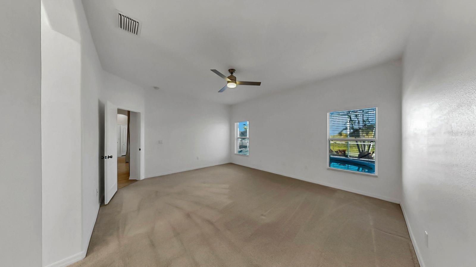 302 YORK DALE DR, RUSKIN, FL, 33570