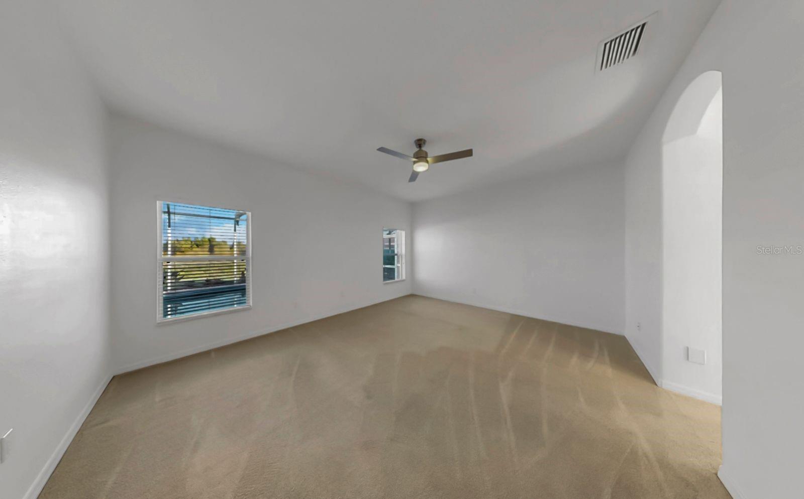 302 YORK DALE DR, RUSKIN, FL, 33570