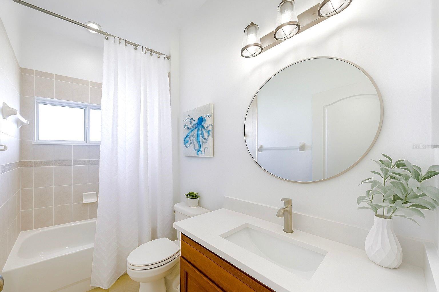 302 YORK DALE DR, RUSKIN, FL, 33570