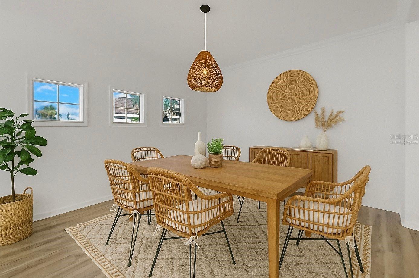 302 YORK DALE DR, RUSKIN, FL, 33570