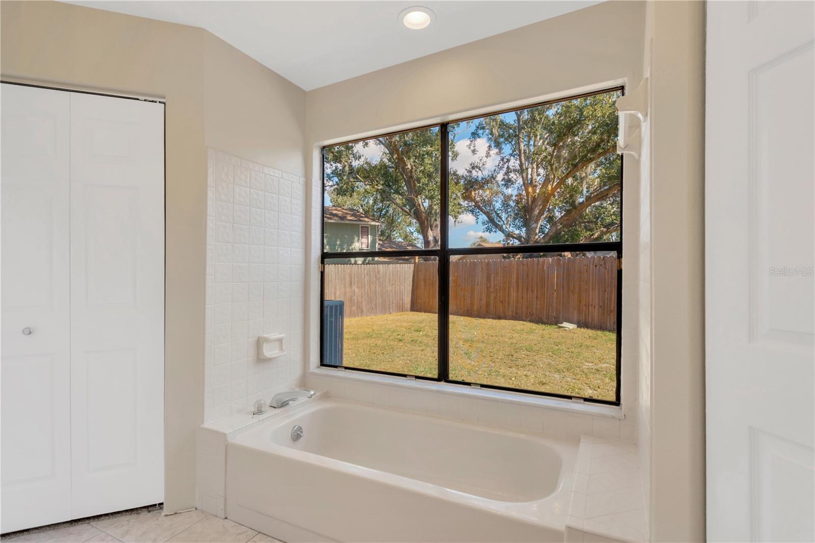 526 EMBERWOOD DR, BRANDON, FL, 33511