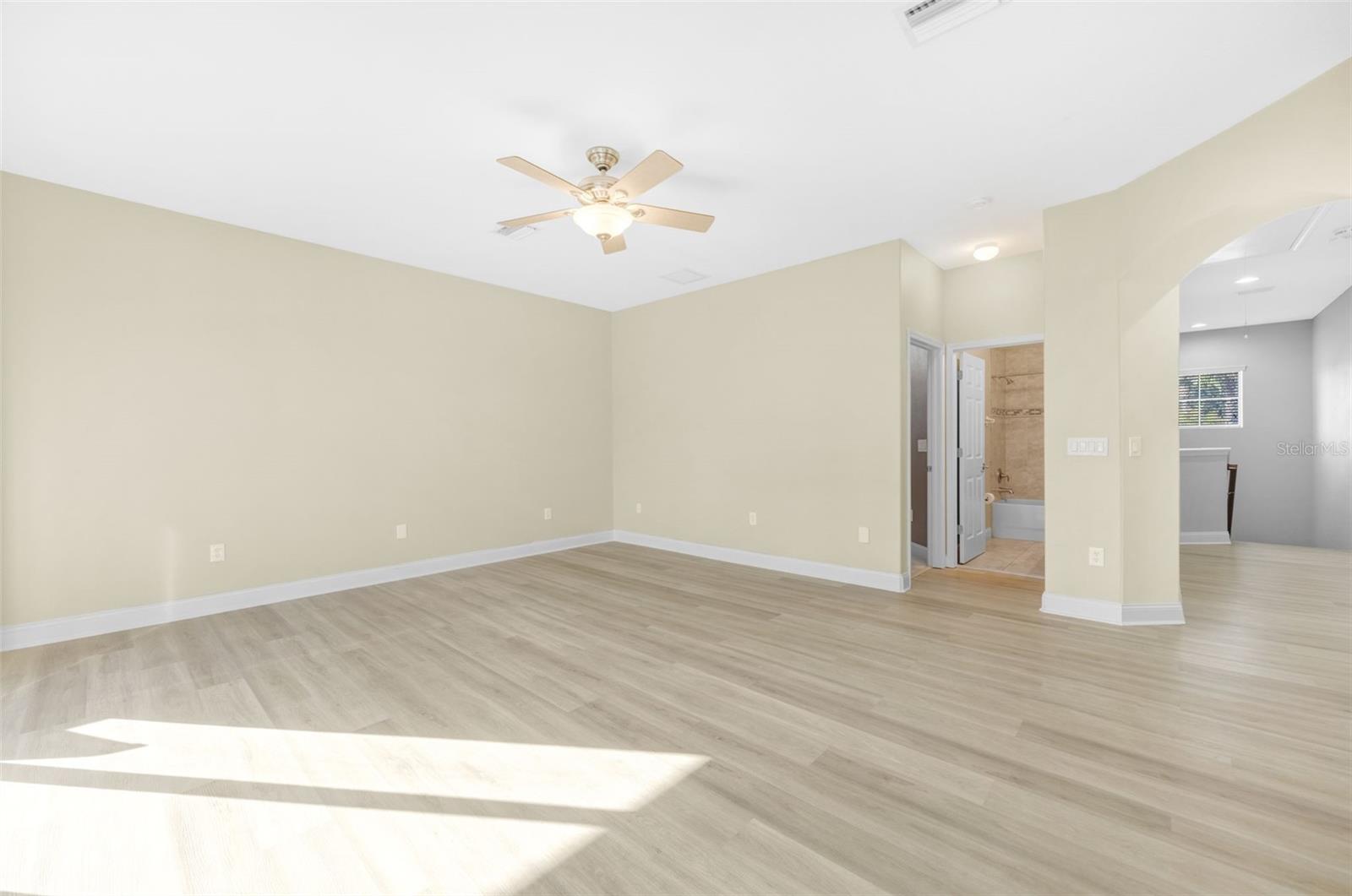 27318 SORA BLVD, WESLEY CHAPEL, FL, 33544