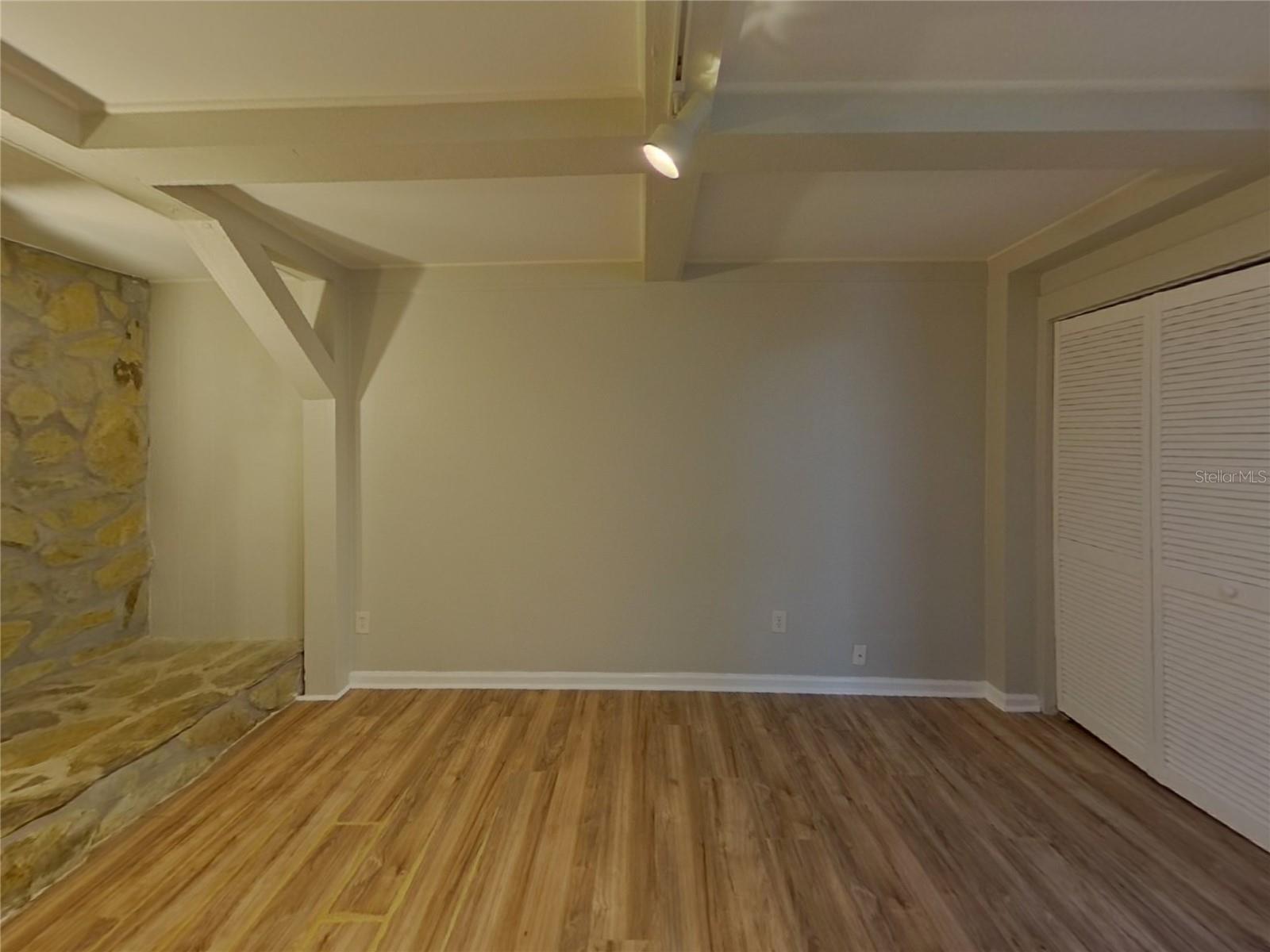 AVON DALE, PINELLAS PARK, FL, 33781