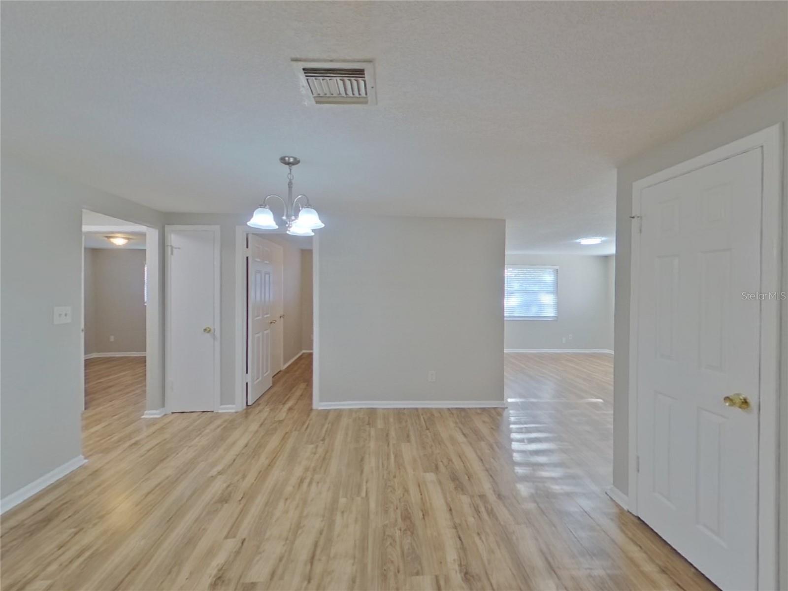 AVON DALE, PINELLAS PARK, FL, 33781