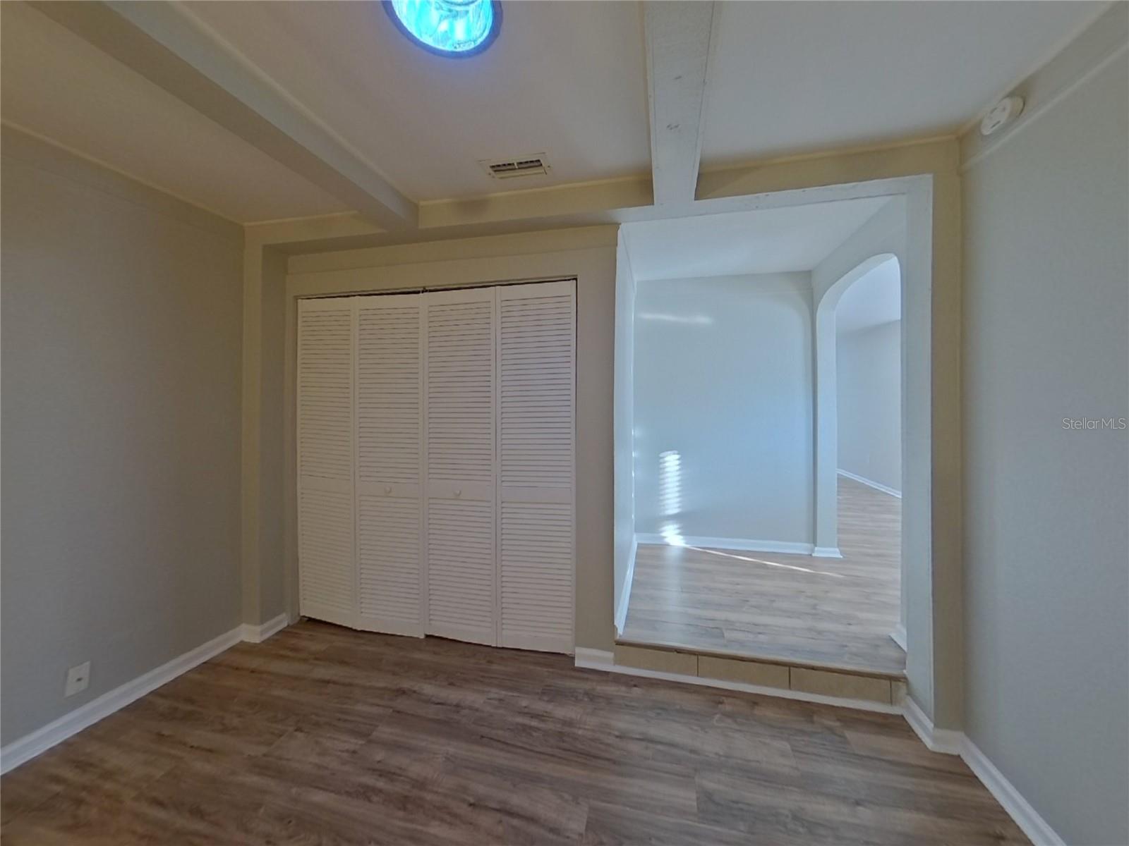 AVON DALE, PINELLAS PARK, FL, 33781