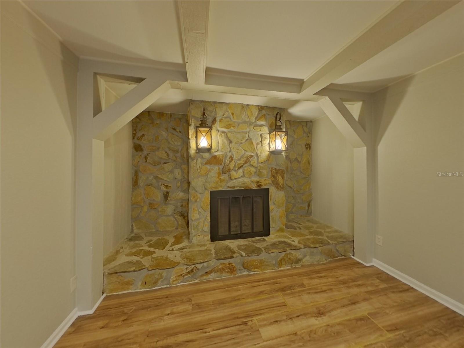 AVON DALE, PINELLAS PARK, FL, 33781