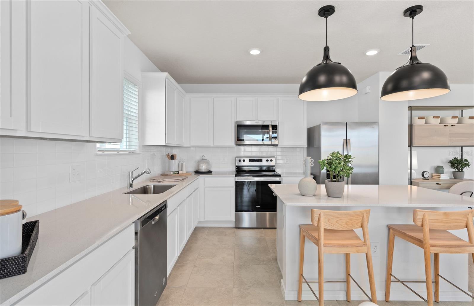 3289 ELLSWORTH AVE, DAVENPORT, FL, 33837