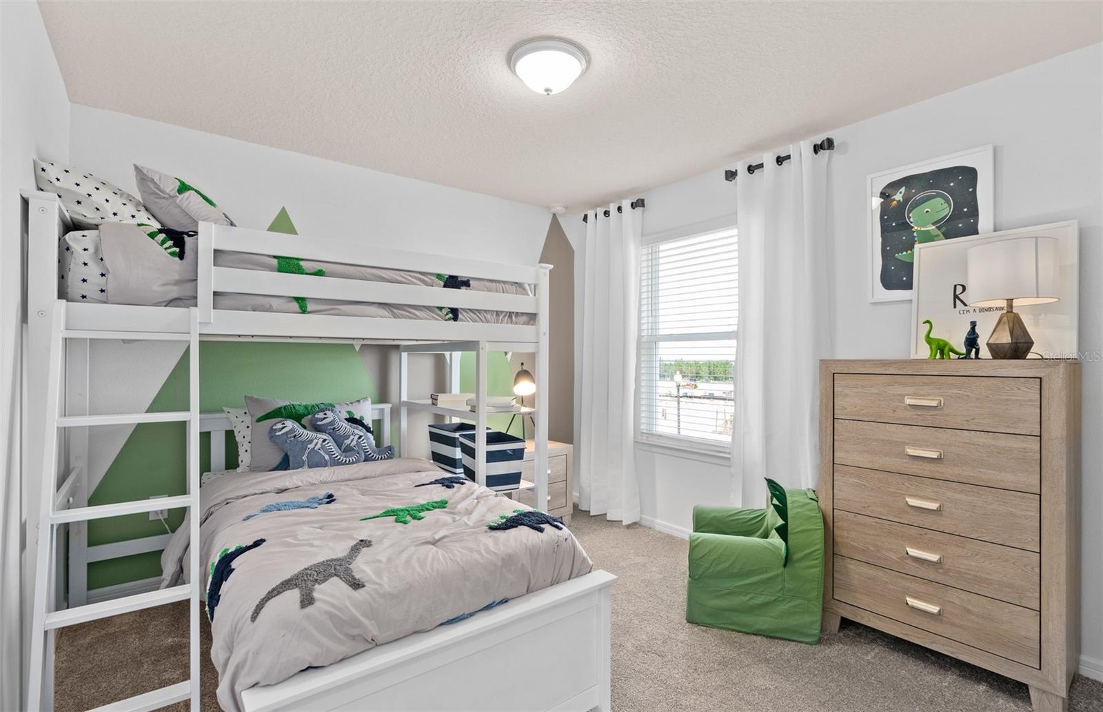 3289 ELLSWORTH AVE, DAVENPORT, FL, 33837