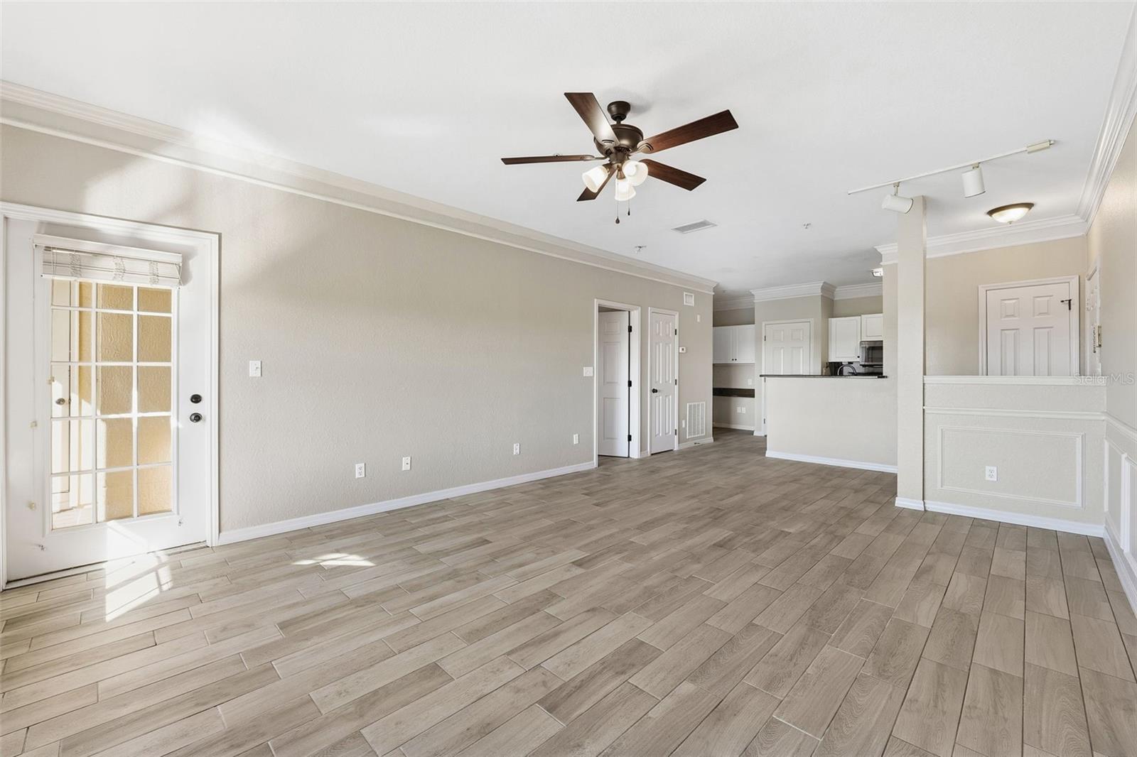 4345 BAYSIDE VILLAGE DR #303, TAMPA, FL, 33615