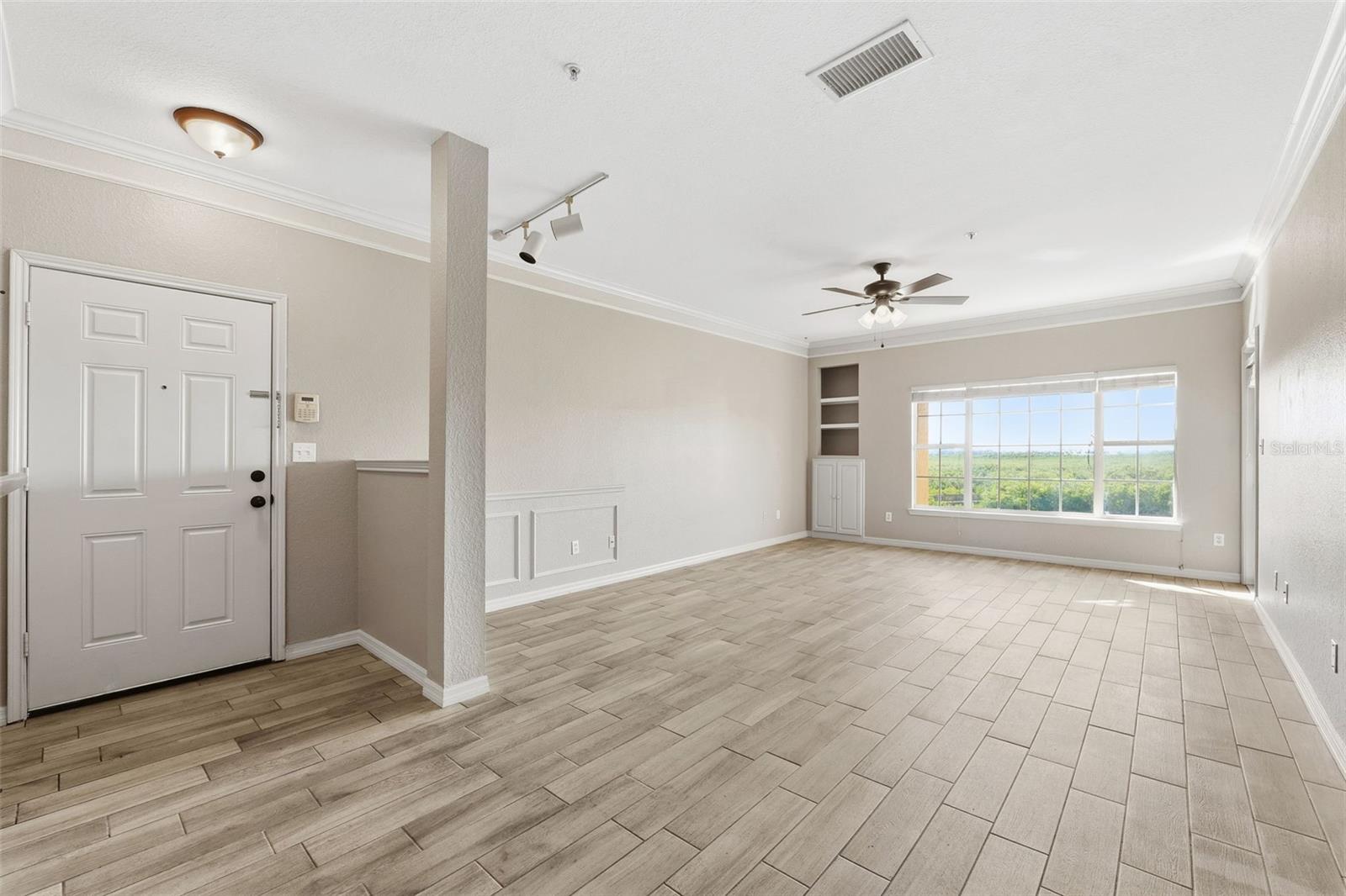 4345 BAYSIDE VILLAGE DR #303, TAMPA, FL, 33615