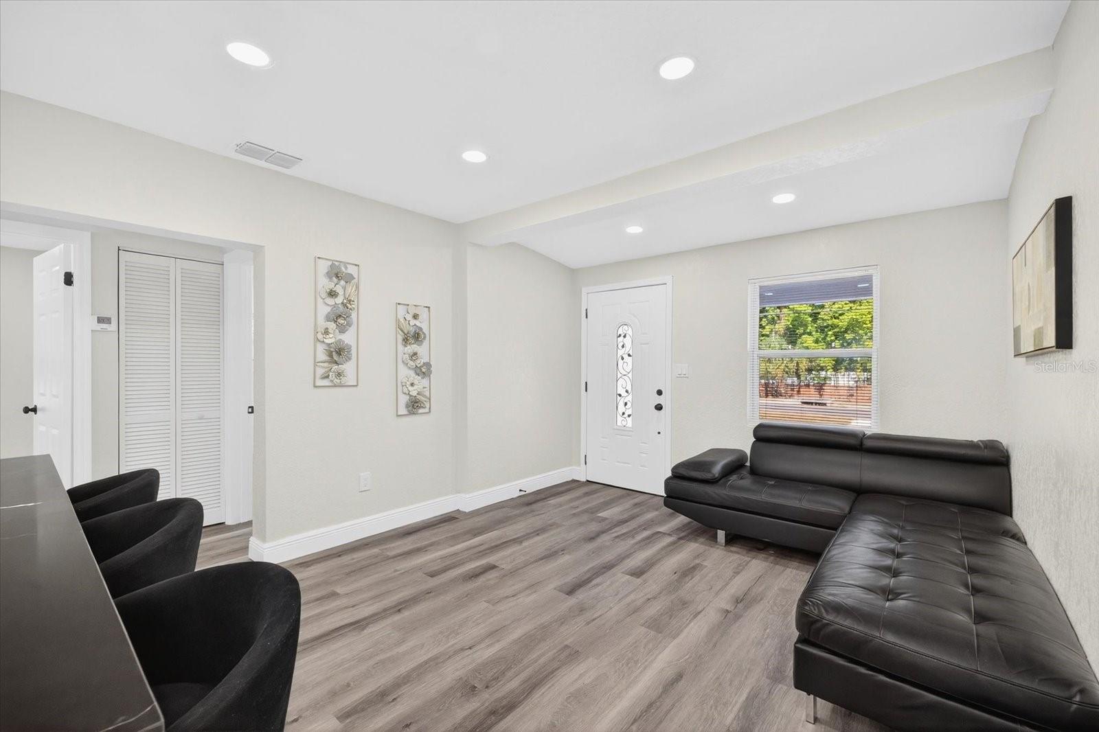 1513 E SLIGH AVE, TAMPA, FL, 33610