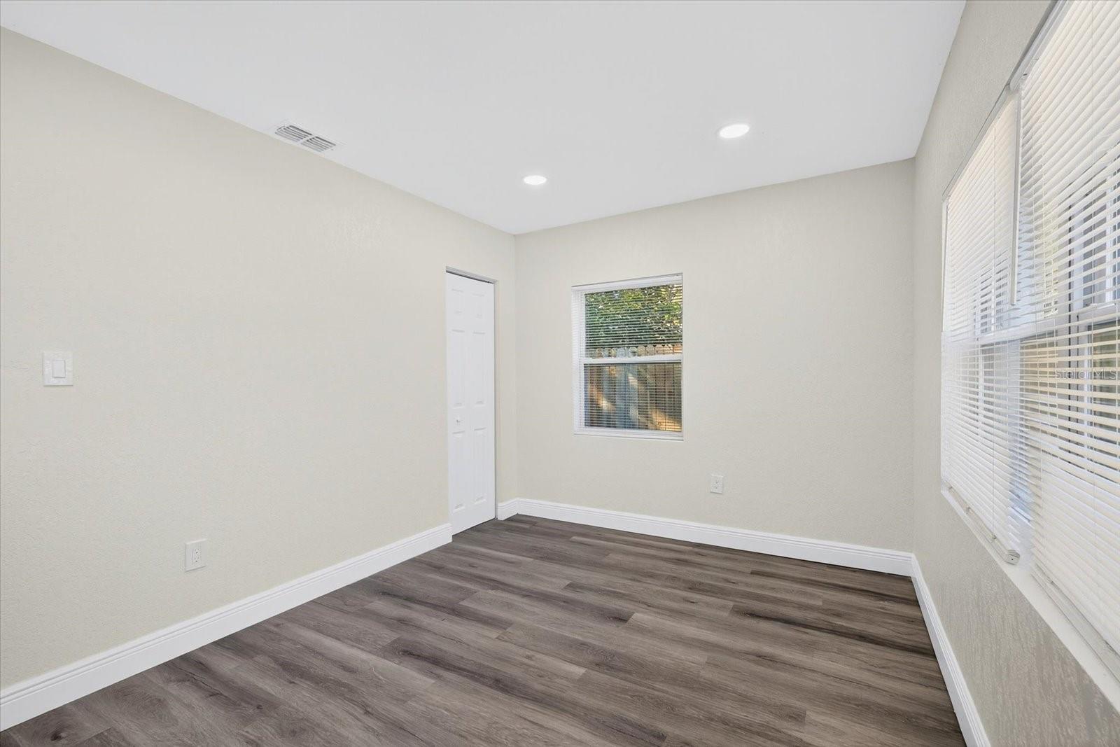 1513 E SLIGH AVE, TAMPA, FL, 33610