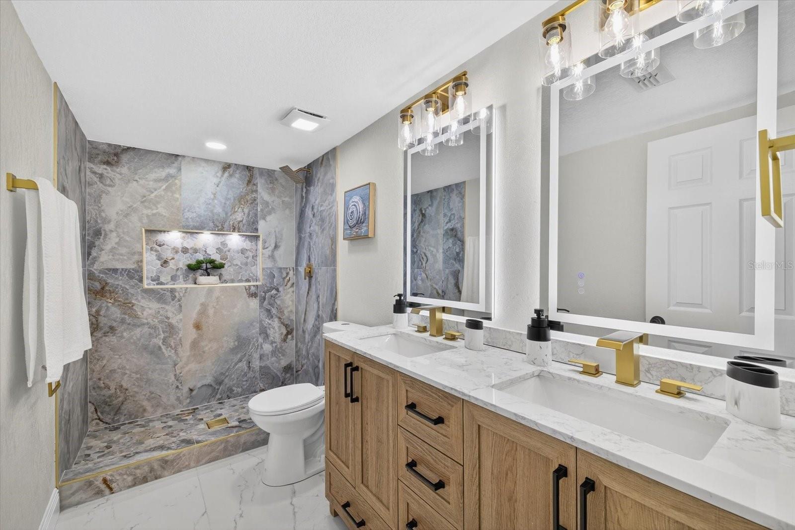 1513 E SLIGH AVE, TAMPA, FL, 33610