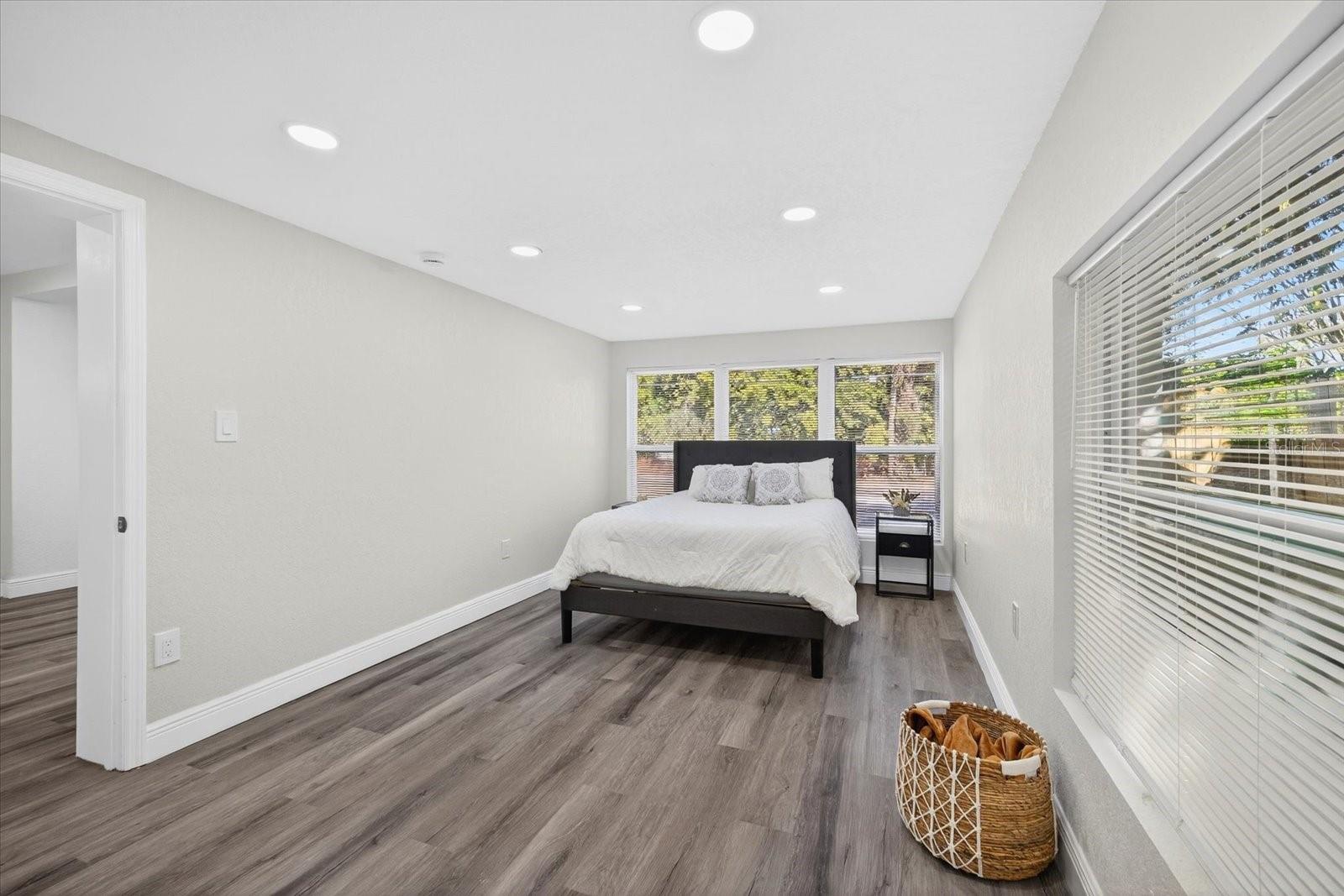 1513 E SLIGH AVE, TAMPA, FL, 33610