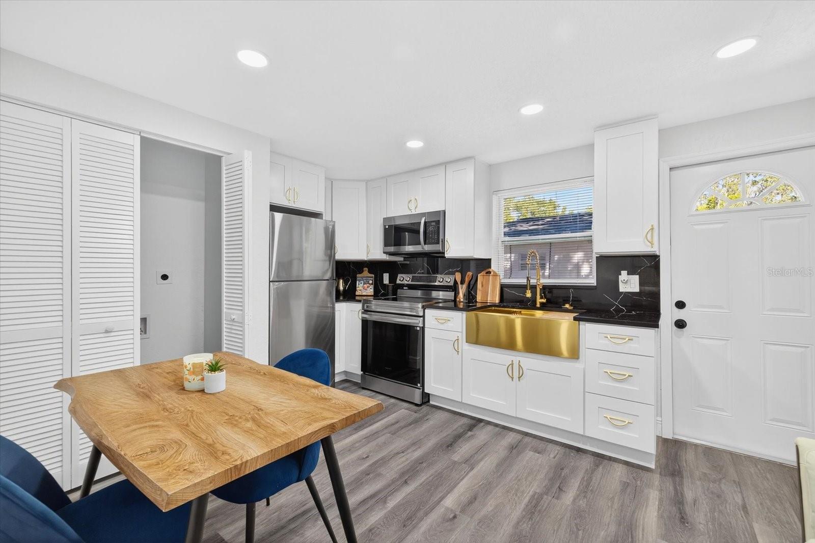 1513 E SLIGH AVE, TAMPA, FL, 33610