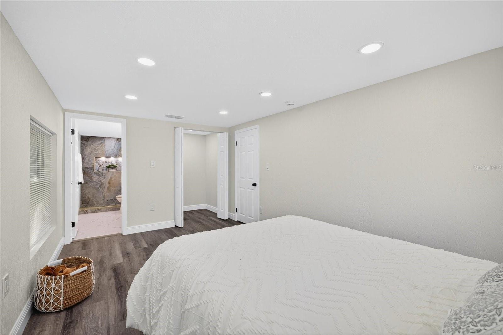 1513 E SLIGH AVE, TAMPA, FL, 33610