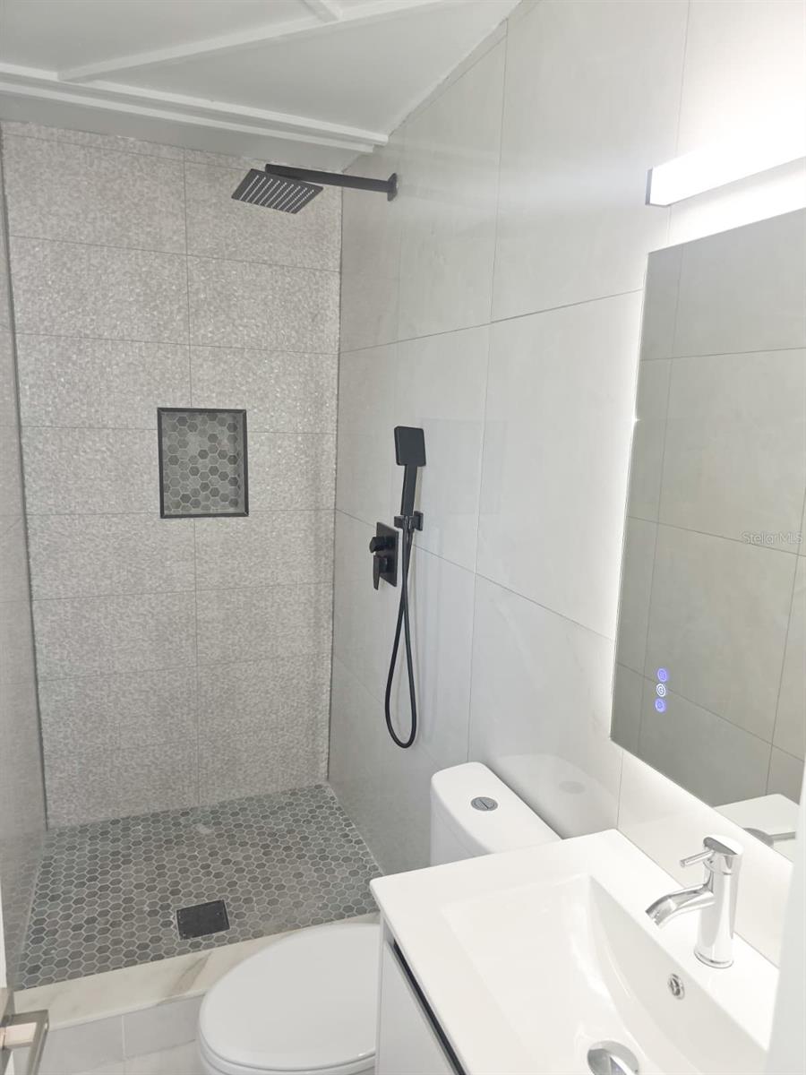 7616 MANDARIN DR, ORLANDO, FL, 32819