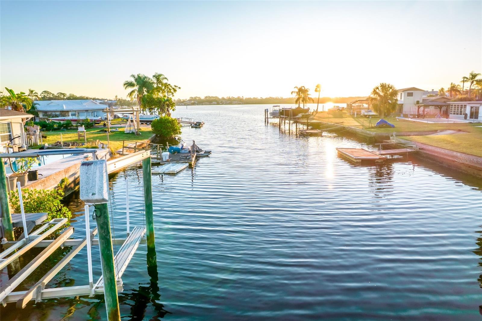 4900 SHOREVIEW CT, PORT RICHEY, FL, 34668