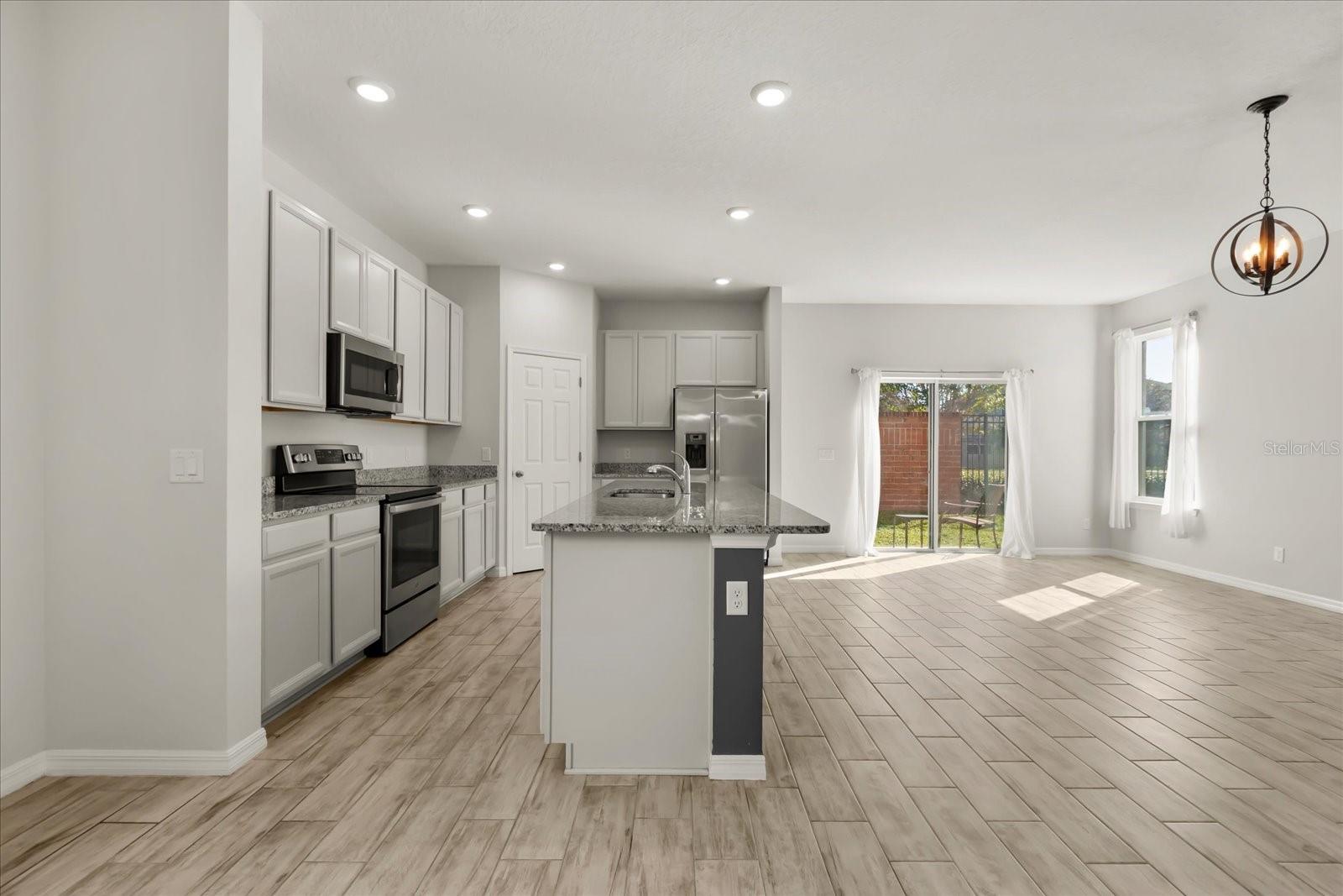 170 ABERDEEN ST, DAVENPORT, FL, 33896